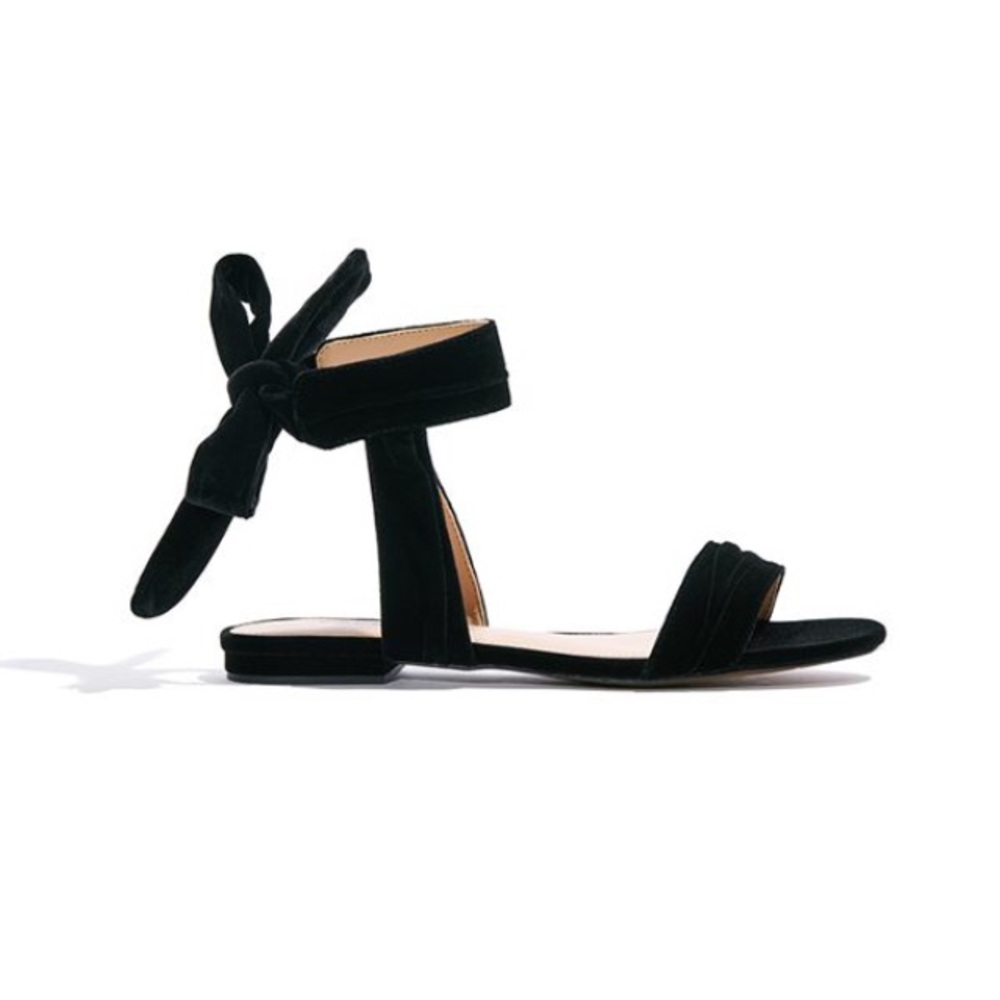 Who What Wear Liana Black Velvet Ballet Sandal 8.5